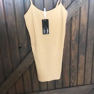Beige tank top 90% Nylon